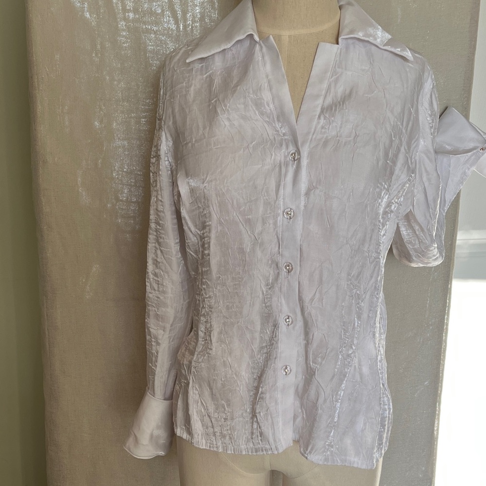 Ronni Nicole Cream Satin-Look Blouse